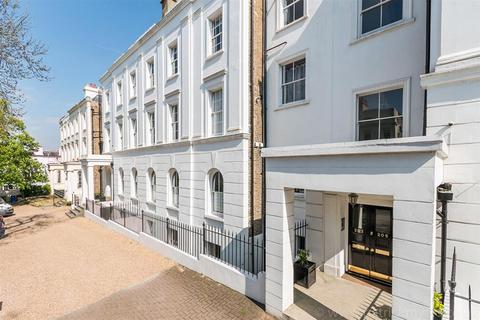 Camberwell Grove, Camberwell, SE5