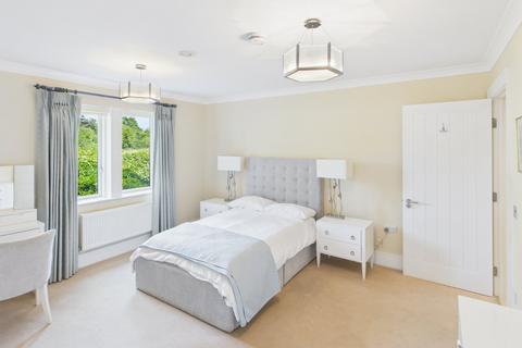 undefined, Chalfont Dene, Chalfont St. Peter, Gerrards Cross, Buckinghamshire, SL9