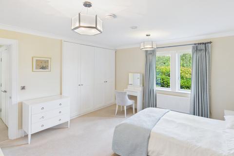 undefined, Chalfont Dene, Chalfont St. Peter, Gerrards Cross, Buckinghamshire, SL9