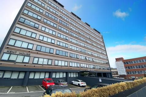 2 bedroom apartment to rent, Romney Place, MAIDSTONE, ME15