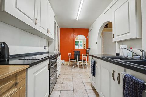 4 bedroom end of terrace house for sale, Coventry Road, Market Harborough LE16