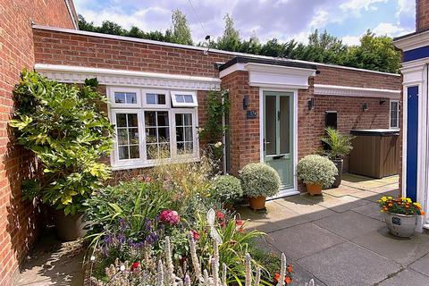2 bedroom bungalow for sale, Wolsey Way, Syston, Leicester