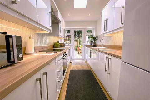 2 bedroom bungalow for sale, Wolsey Way, Syston, Leicester