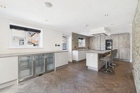 5 bedroom detached house for sale, Lowry Hill Lane, Lathom, L40