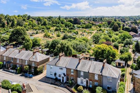 Wyeths Road, Epsom