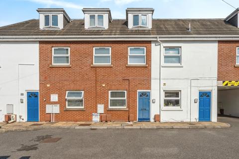 1 bedroom flat for sale, Manor Park Avenue, Portsmouth, Hampshire, PO3