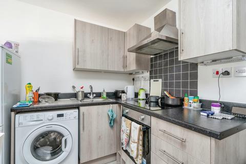 1 bedroom flat for sale, Manor Park Avenue, Portsmouth, Hampshire, PO3