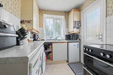 3 bedroom semi-detached house for sale, Goldlay Gardens, Chelmsford CM2
