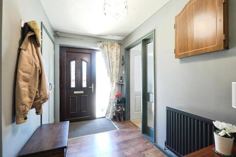 2 bedroom bungalow for sale, Station Meadow, Bourton-on-the-Water, Cheltenham, Gloucestershire, GL54