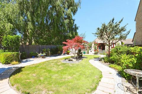 2 bedroom bungalow for sale, Station Meadow, Bourton-on-the-Water, Cheltenham, Gloucestershire, GL54