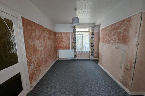 3 bedroom terraced house for sale, Evelyn Road, Neath, Neath Port Talbot.