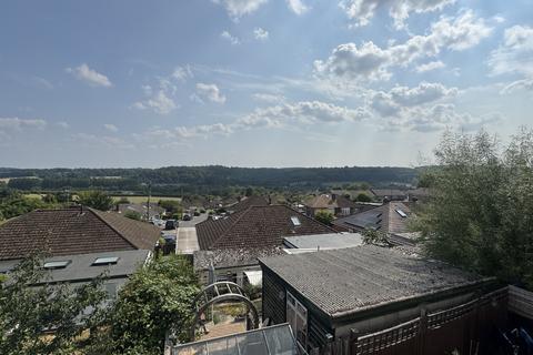 2 bedroom apartment to rent, Chessmount Rise, CHESHAM