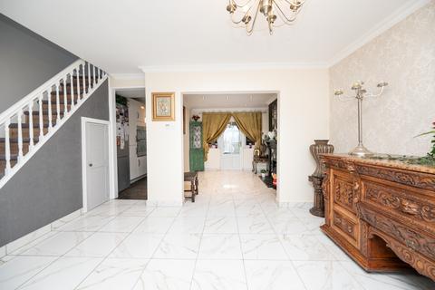 3 bedroom semi-detached house for sale, Lindley Avenue, TIPTON, DY4 8JU
