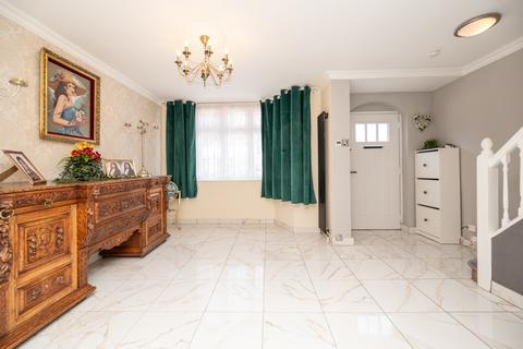 3 bedroom semi-detached house for sale, Lindley Avenue, TIPTON, DY4 8JU