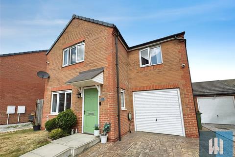 3 bedroom detached house for sale, Calder Close, Mirfield, WF14