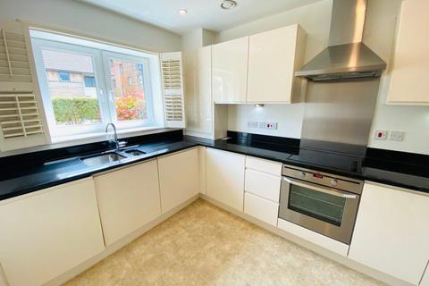 3 bedroom house to rent, Lloyd Road