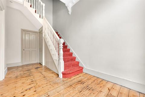 4 bedroom terraced house for sale, Aldborough Road South, Ilford
