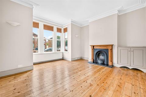 4 bedroom terraced house for sale, Aldborough Road South, Ilford