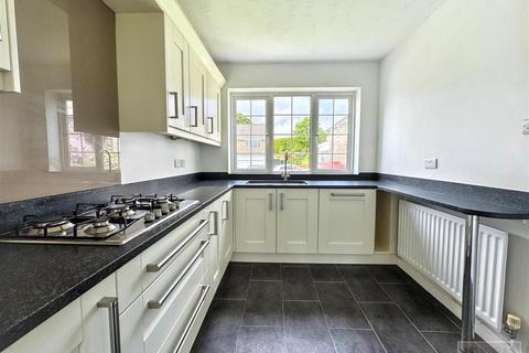 4 bedroom detached house for sale, Carlisle Grove, Buxton