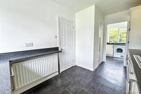 4 bedroom detached house for sale, Carlisle Grove, Buxton