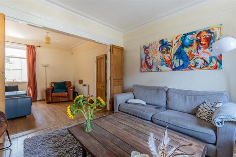 4 bedroom terraced house for sale, Fields Park Road, Cardiff CF11