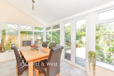 4 bedroom detached house for sale, Parklands Avenue, Bognor Regis PO21