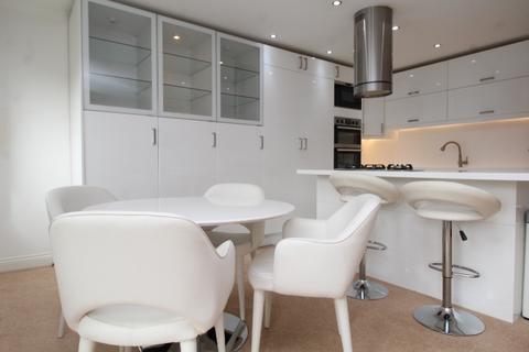 2 bedroom flat for sale, 2/1, 29 Winton Drive, Kelvinside, Glasgow G12 0PZ