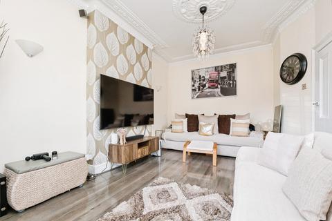 4 bedroom end of terrace house for sale, Windsor Road, London, E7