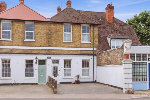 4 bedroom terraced house for sale, Russell Road, Enfield