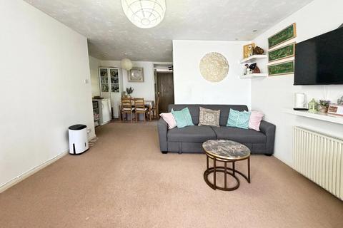 1 bedroom maisonette for sale, Hawthorne Crescent, West Drayton, Hillingdon