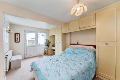 2 bedroom bungalow for sale, Laburnum Drive, Rhyl, Denbighshire, LL18