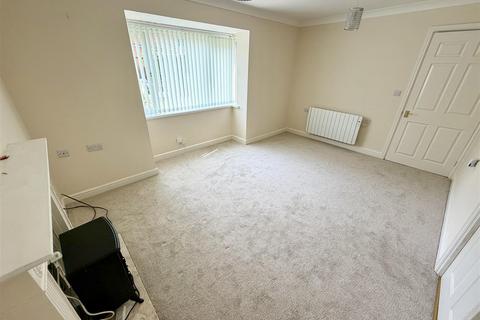 2 bedroom bungalow for sale, Cheyne Gardens, Hall Green, Birmingham