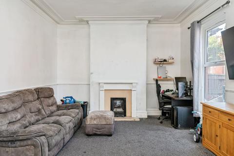 4 bedroom end of terrace house for sale, South Avenue, Rhyl, Denbighshire, LL18