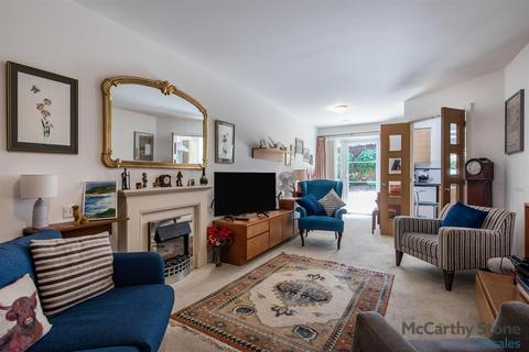 2 bedroom apartment for sale, Park House, Old Park Road, Hitchin