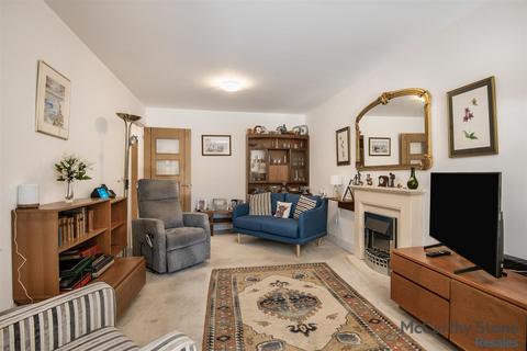 2 bedroom apartment for sale, Park House, Old Park Road, Hitchin