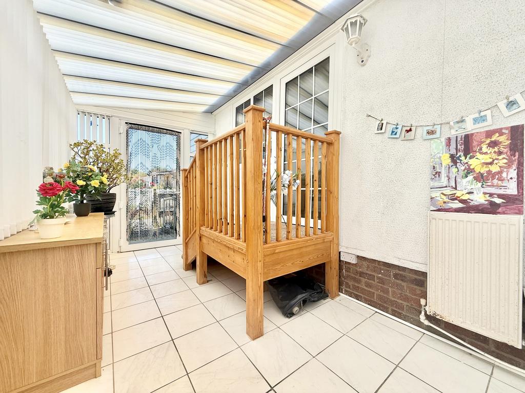 House in Christchurch, Iford, Bournemouth - View 4