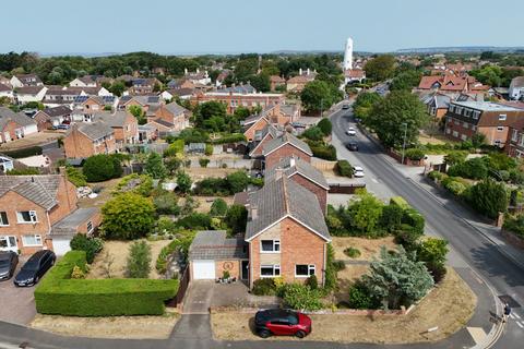 4 bedroom detached house for sale, Berrow Road, Burnham-on-Sea, Somerset, TA8