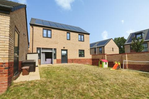 4 bedroom detached house for sale, Tai Cae'r Castell, Rumney, Cardiff