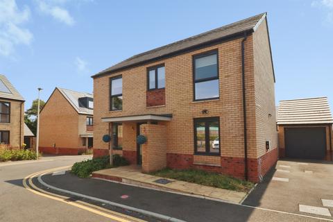 4 bedroom detached house for sale, Tai Cae'r Castell, Rumney, Cardiff