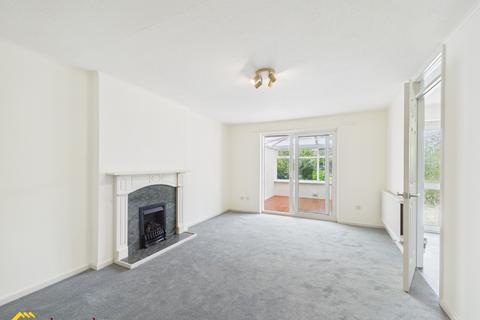 2 bedroom semi-detached bungalow for sale, Cheviot Way, Banbury OX16