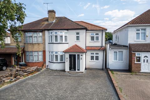 4 bedroom semi-detached house for sale, Valley Drive, Gravesend, Kent, DA12 5RR