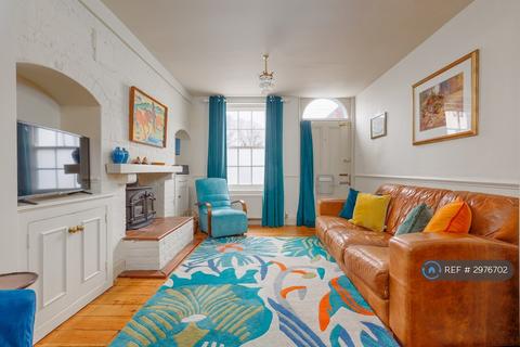 undefined, Southampton Road, Lymington, SO41