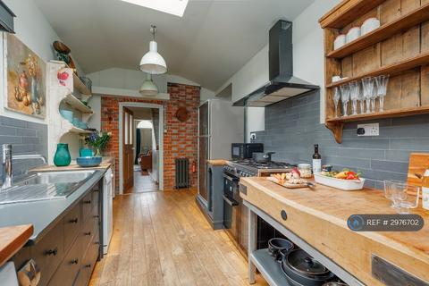 undefined, Southampton Road, Lymington, SO41
