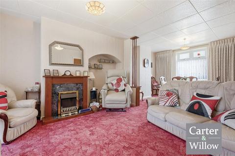 3 bedroom end of terrace house for sale, Ilchester Road, Dagenham, Essex