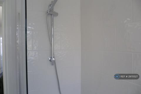 2 bedroom flat to rent, Shaftesbury Road, Bournemouth, BH8