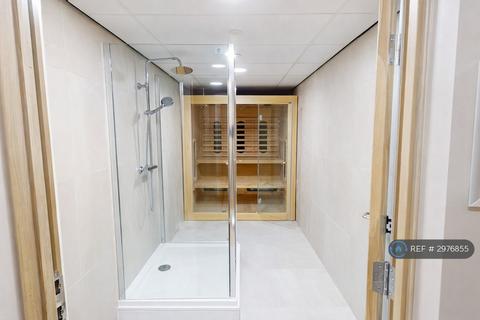 Studio to rent, Oldham Place, Liverpool, L1