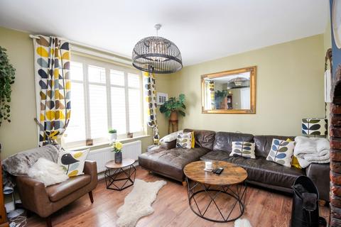 4 bedroom semi-detached house for sale, Somerset Road, Eccles, M30