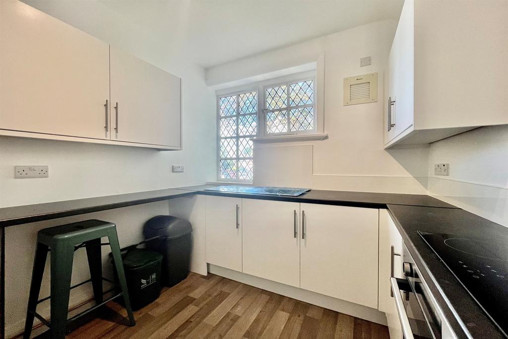 Apartment in Oxford, East Oxford - View 3