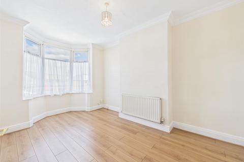 4 bedroom house to rent, Brays Lane, Coventry, CV2 4DZ