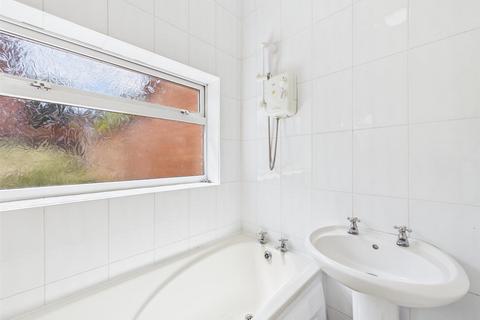 4 bedroom house to rent, Brays Lane, Coventry, CV2 4DZ